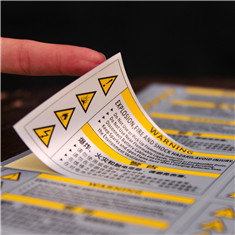 самоклеящаяся этикетка